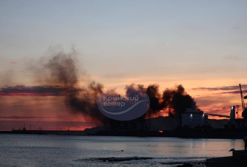 У Міноборони РФ підтвердили удар України по великому десантному кораблю у Криму