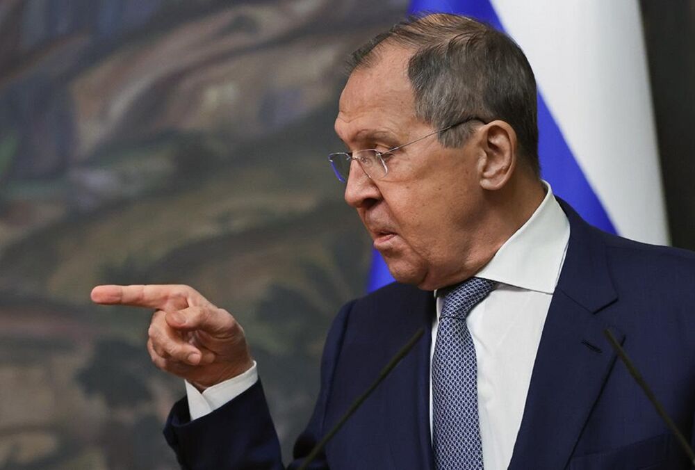 ”Вашингтон управляет войной”: Лавров занервничал из-за слухов о передаче Украине ракет ATACMS