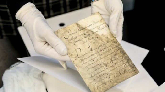 Экспозиция оригинала Конституции Пилипа Орлика в Софийском соборе до 14 ноября