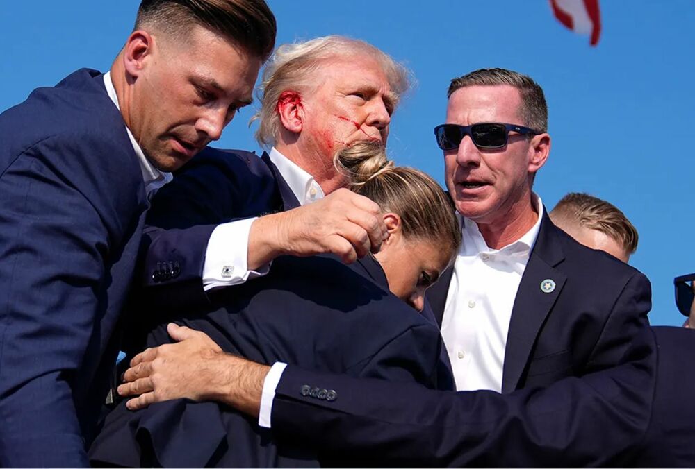 Покушение на Трампа: нападавший анонсировал стрельбу и писал угрозы