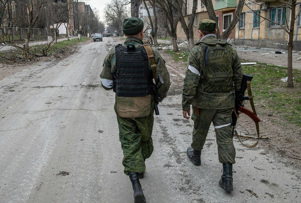 Партизани отруїли російських офіцерів у Маріуполі