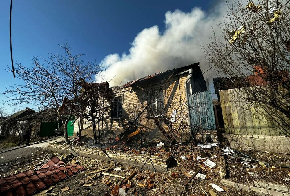 У Херсоні росіяни обстріляли автобусну зупинку: троє загиблих (фото)