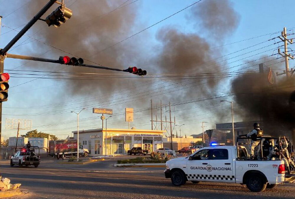 В Мексике после задержания наркобарона картель из пулеметов расстреливал пассажирские самолеты