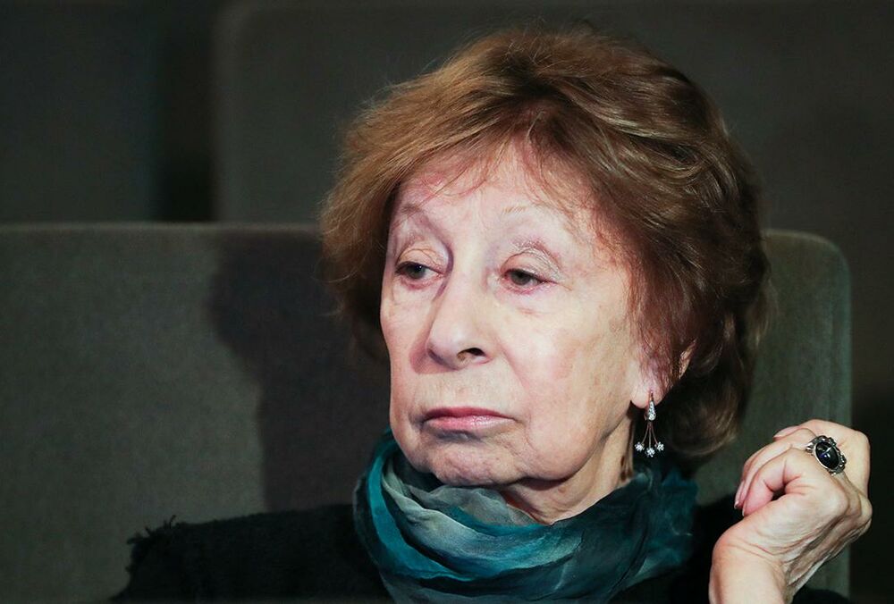 Лия Ахеджакова призналась, планирует ли уезжать из России