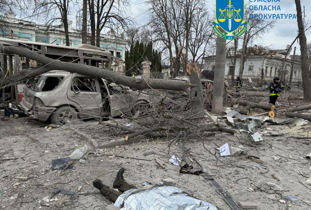 Выросло количество погибших из-за ракетного удара по Сумам Выросло количество погибших из-за ракетного удара по Сумам