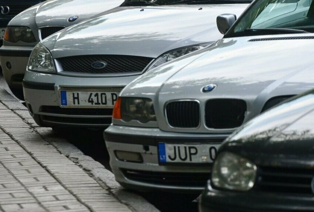 У Харкові почалися ”облави” на євробляхерів, на місце стягнули силовиків — ВІДЕО