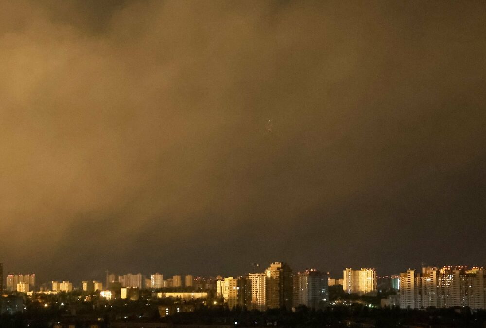 Приветствие для спецпредставителя Китая: у Зеленского прокомментировали ночной ракетный удар