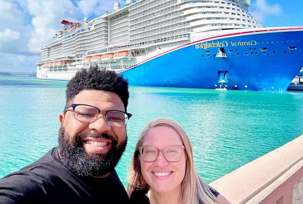 Пара зі США продала майно та переїхала жити на круїзний лайнер