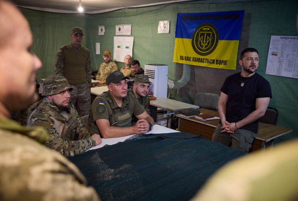 Зеленський підписав указ про звільнення всіх обласних воєнкомів