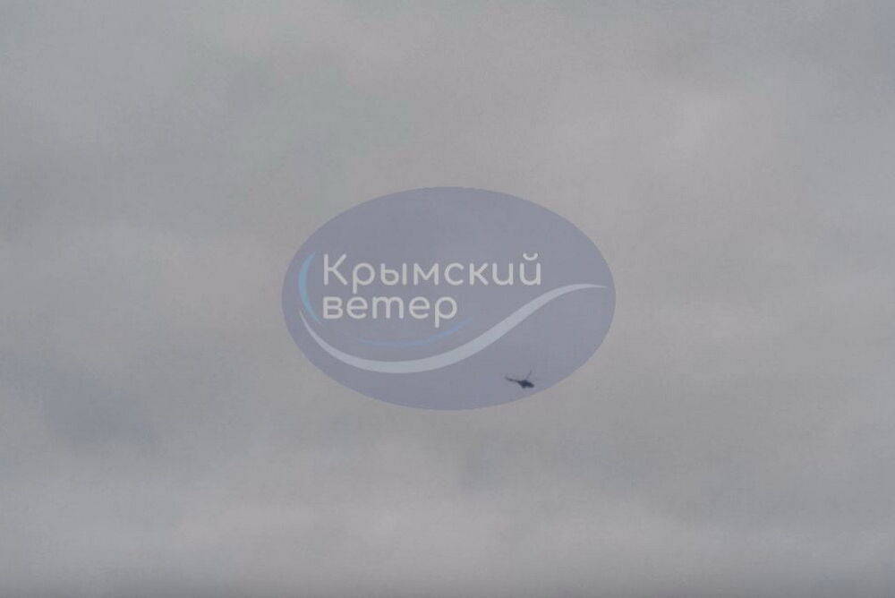 У Криму пролунав потужний вибух, після якого росіяни підняли в небо гелікоптер