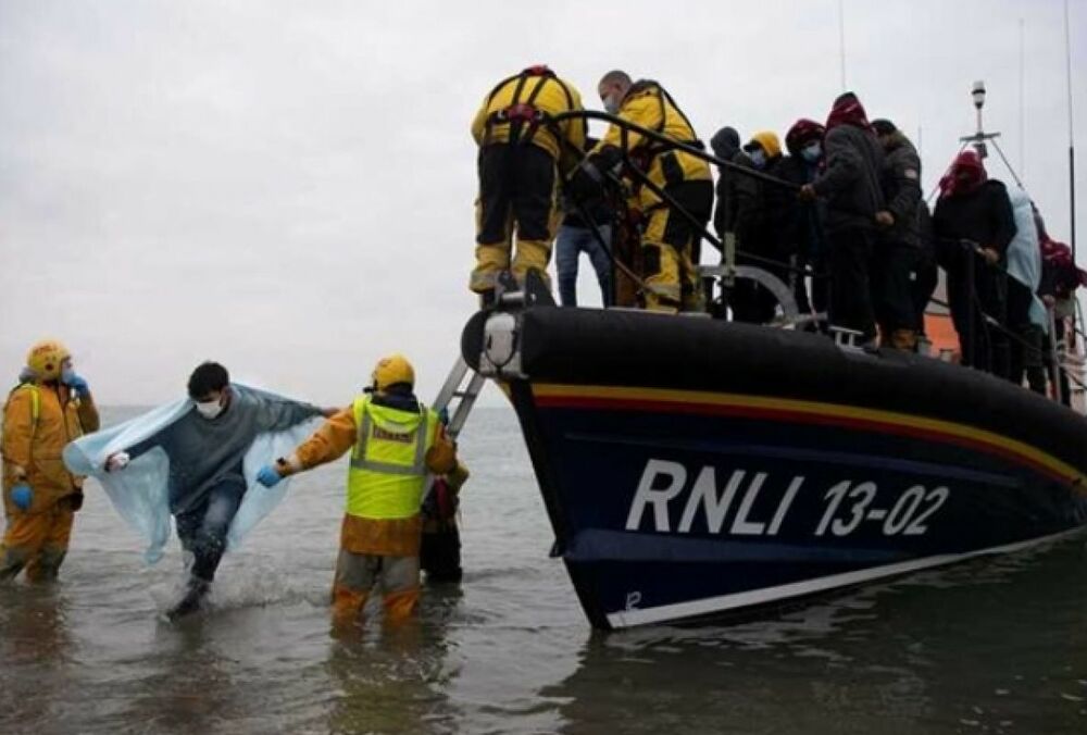  В Ла-Манше при попытке попасть в Великобританию утонули 27 мигрантов 