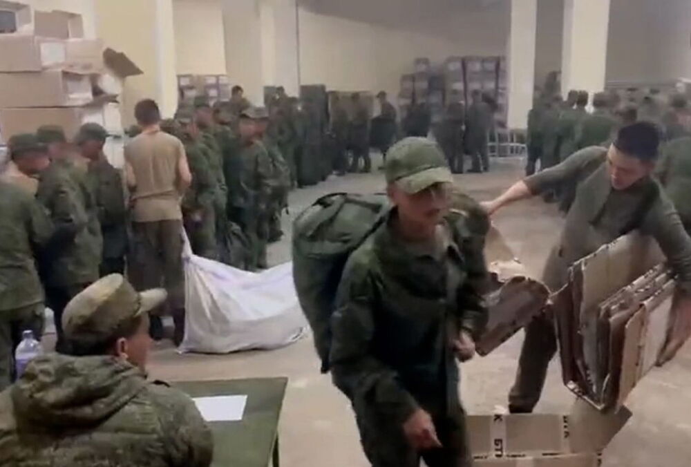 ”Гребаные китайцы, что с ними делать”: разведка перехватила разговор российских оккупантов о военных КНДР ”Гребаные китайцы, что с ними делать”: разведка перехватила разговор российских оккупантов о военных КНДР