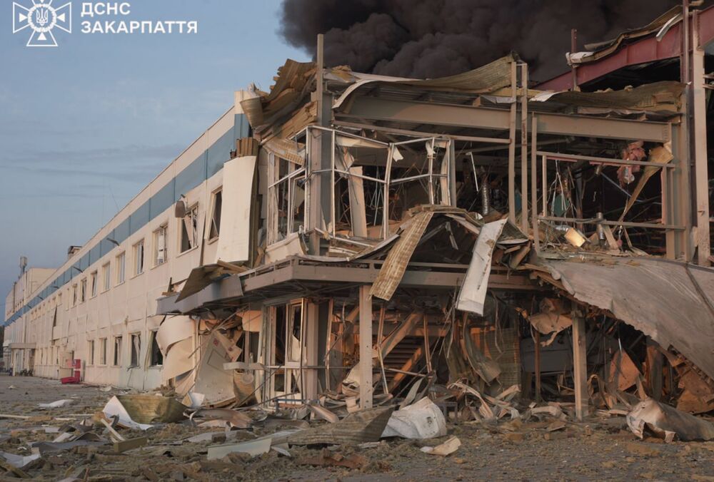 Завод американської компанії Flex у Мукачеві планує відновити роботу