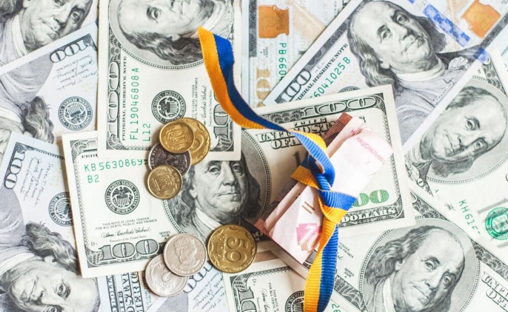 Долар по 50 гривень: економіст оцінив перспективу такого сценарію