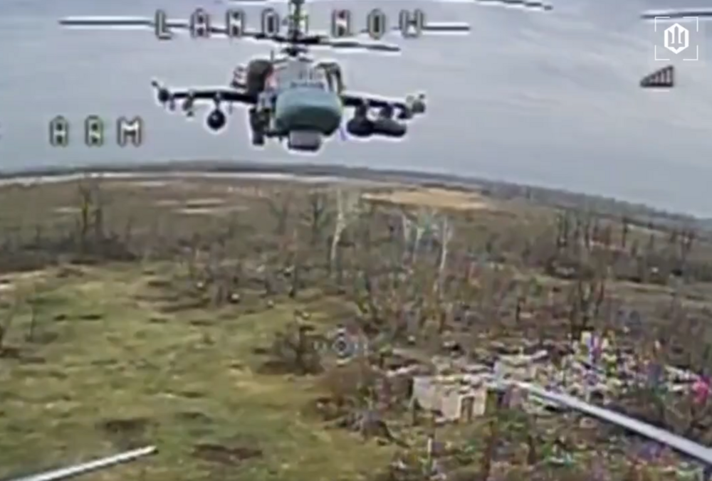 Український FPV-дрон збив російський гелікоптер Ка-52 ”Алігатор”: екіпажу врятуватися не вдалося
