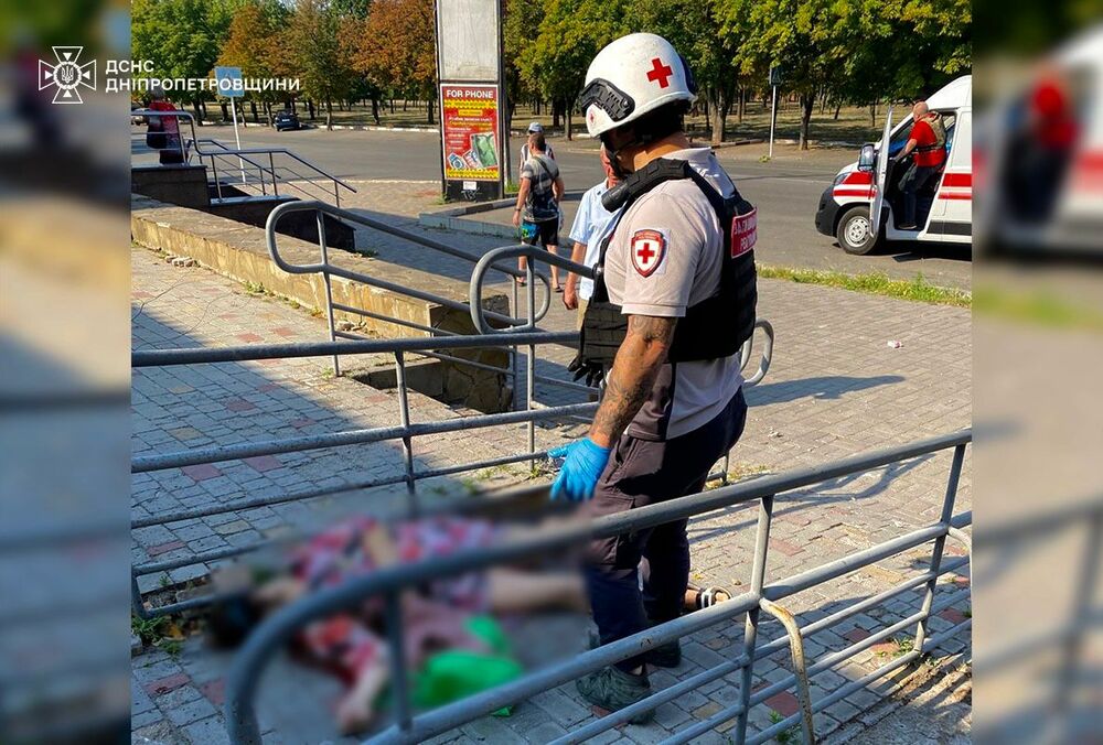 Россияне ударили по Никополю из артиллерии: погибла женщина (фото)