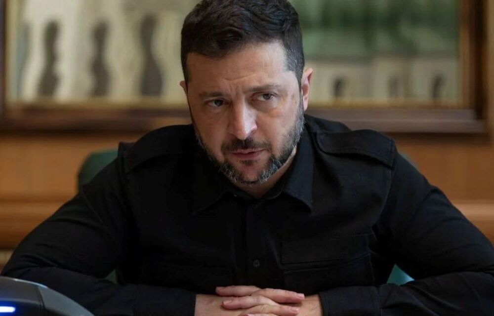 У Зеленского подтвердили его визит в Париж