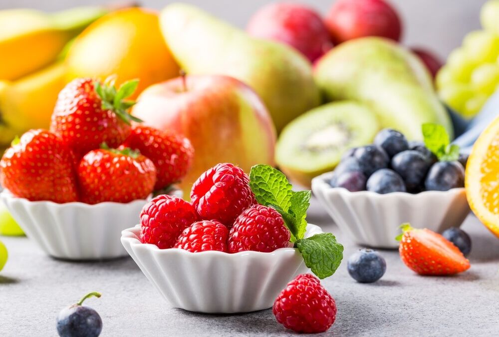 Дієтологи розповіли, коли краще їсти фрукти