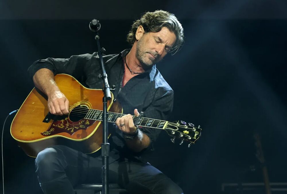 В авіакатастрофі загинув відомий американський кантрі-співак Бретт Джеймс