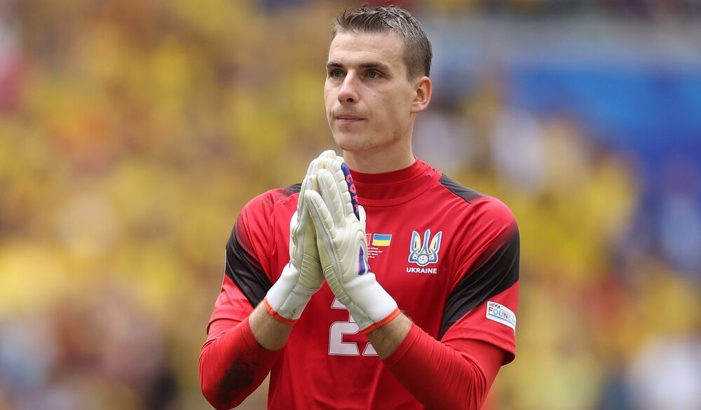 Лунін був змушений залишити збірну України через травму
