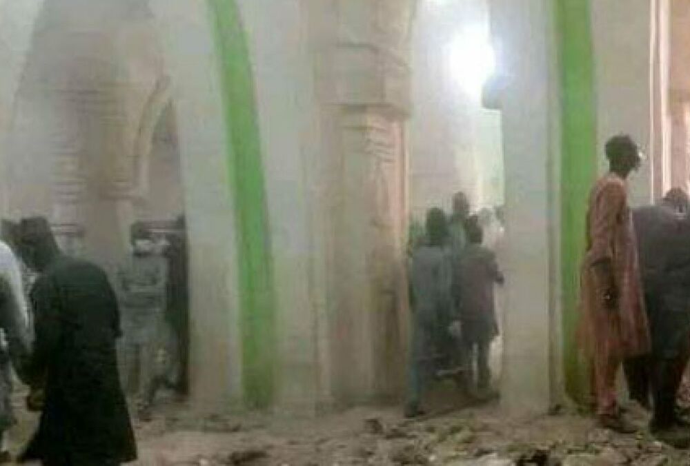 В Нигерии обрушилась мечеть: погибли верующие