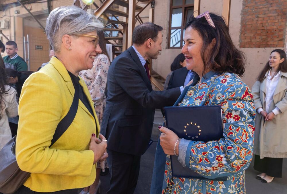 Посол ЕС в Украине назвала похищение и убийство Рощиной одним из самых ужасных военных преступлений РФ