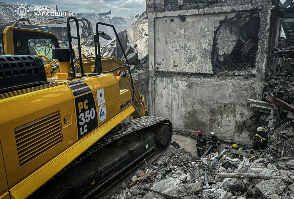 Рятувальники знайшли ще одне тіло серед руїн харківського підприємства, по якому Росія вдарила 7 червня