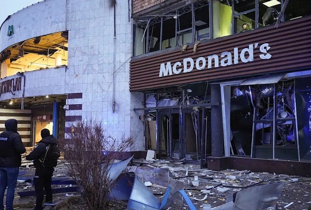 Станция метро ”Лукьяновская” возобновила работу после обстрела