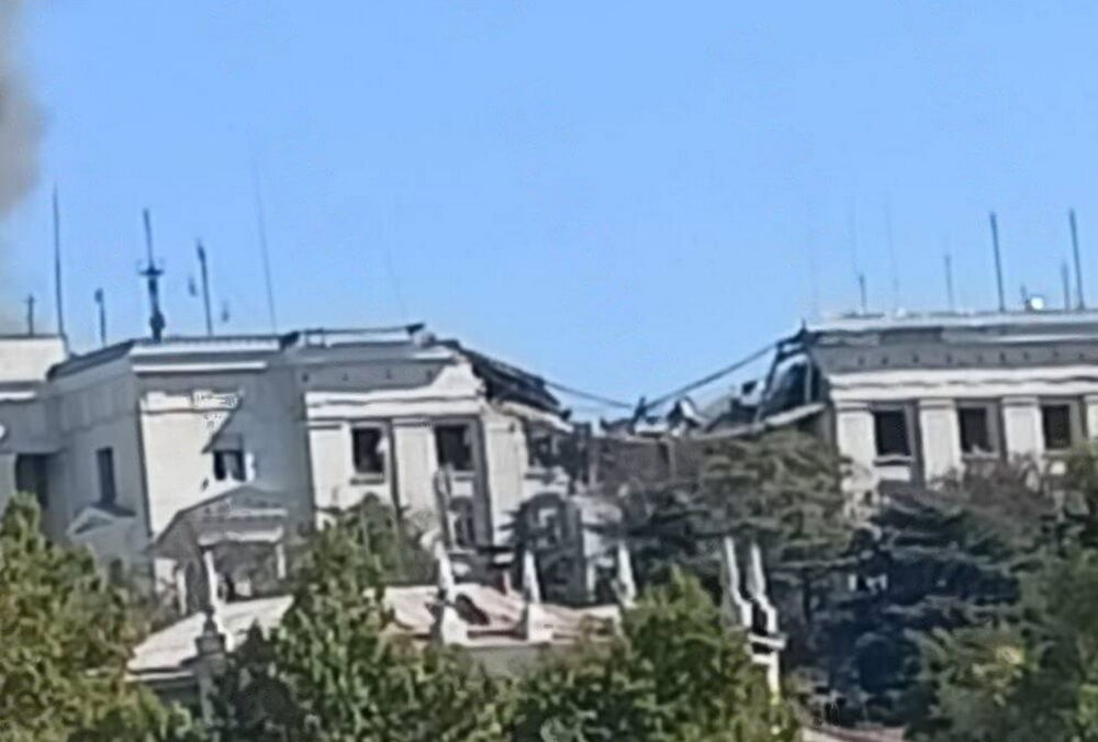 По штабу Черноморского флота России нанесен ракетный удар