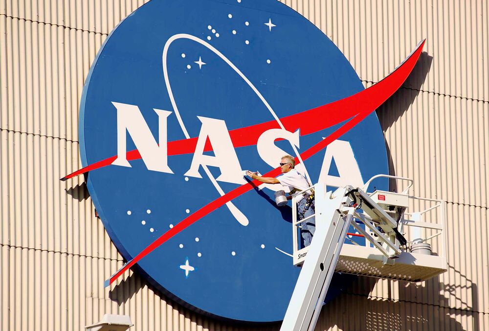 NASA запустило спутники для слежки за ураганами