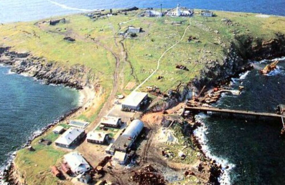 Локальні бої за Зміїний переростають у повномасштабну битву