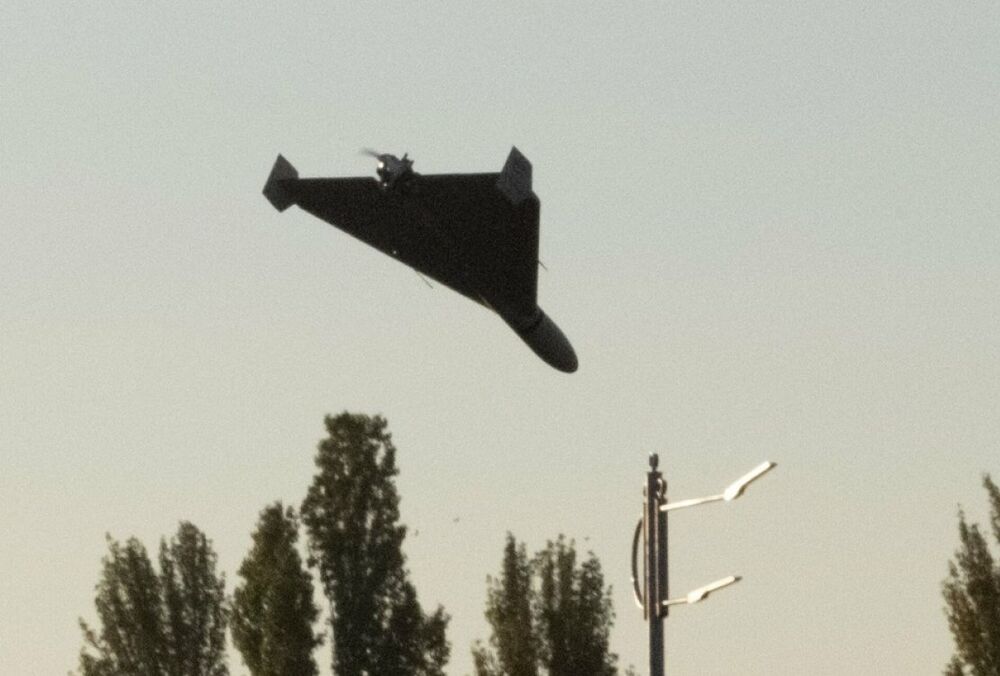 ”Вирішили привітати з Днем ЗСУ”: росіяни вдарили ”Шахедами” по Дніпропетровській області