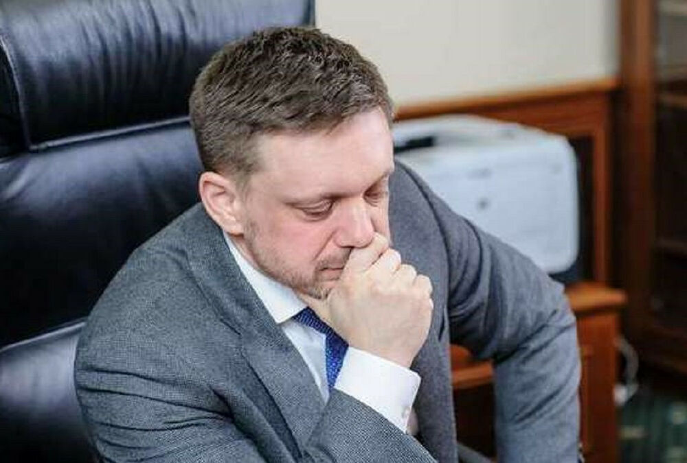 Нападение на журналистов: отстраненному главе правления Укрэксимбанка выбрали меру пресечения