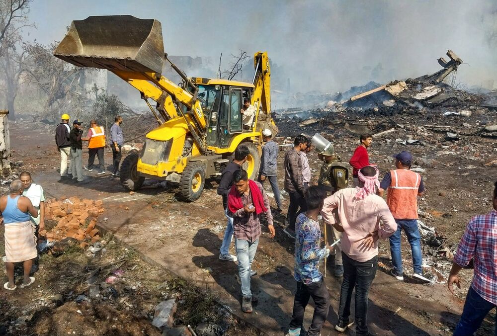 В Индии раздались взрывы на заводе по производству петард