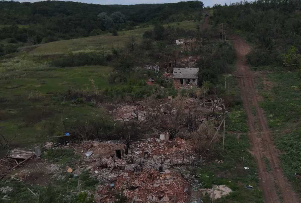 Украинские военные освободили еще одно село на Харьковщине Украинские военные освободили еще одно село на Харьковщине