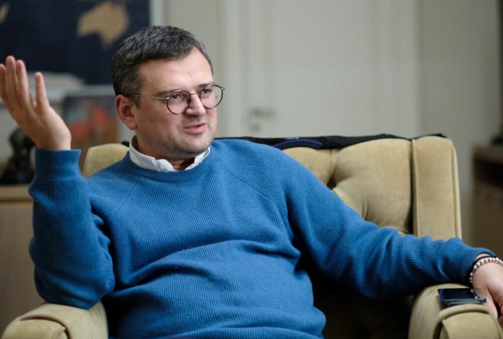 Глава МЗС України розповів, чи будуть ВСУ і надалі отримувати зброю від партнерів Глава МЗС України розповів, чи будуть ВСУ і надалі отримувати зброю від партнерів