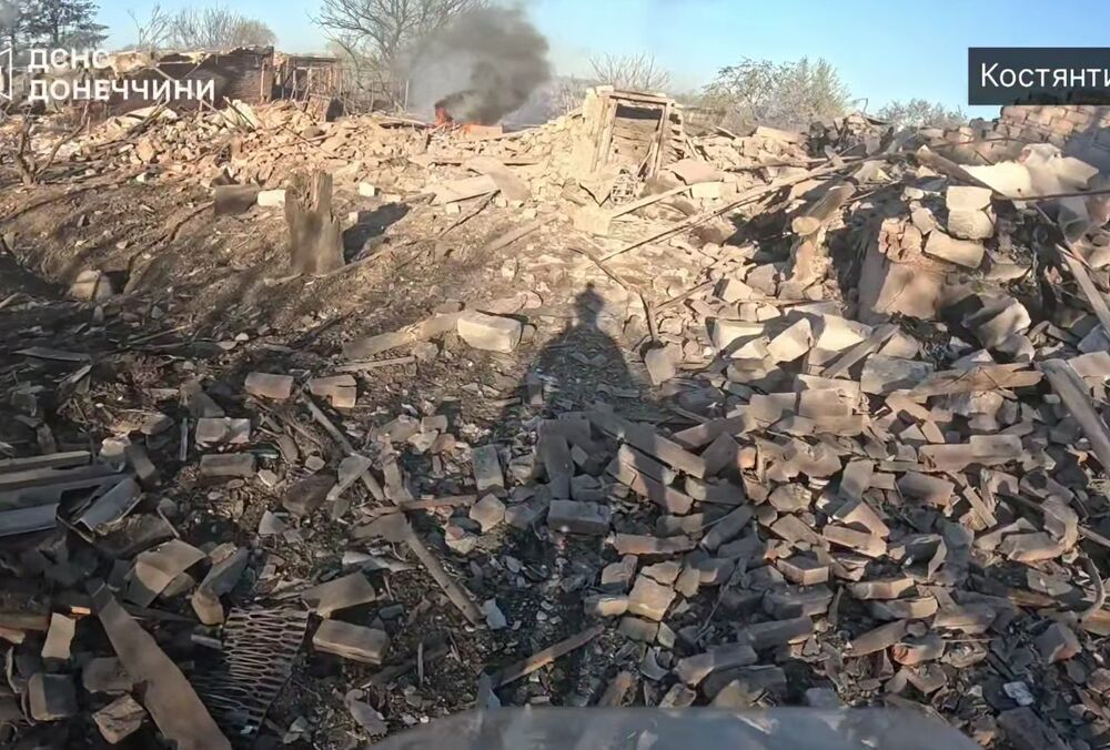 Спасатели извлекли тела двух погибших из-под завалов дома в Константиновке