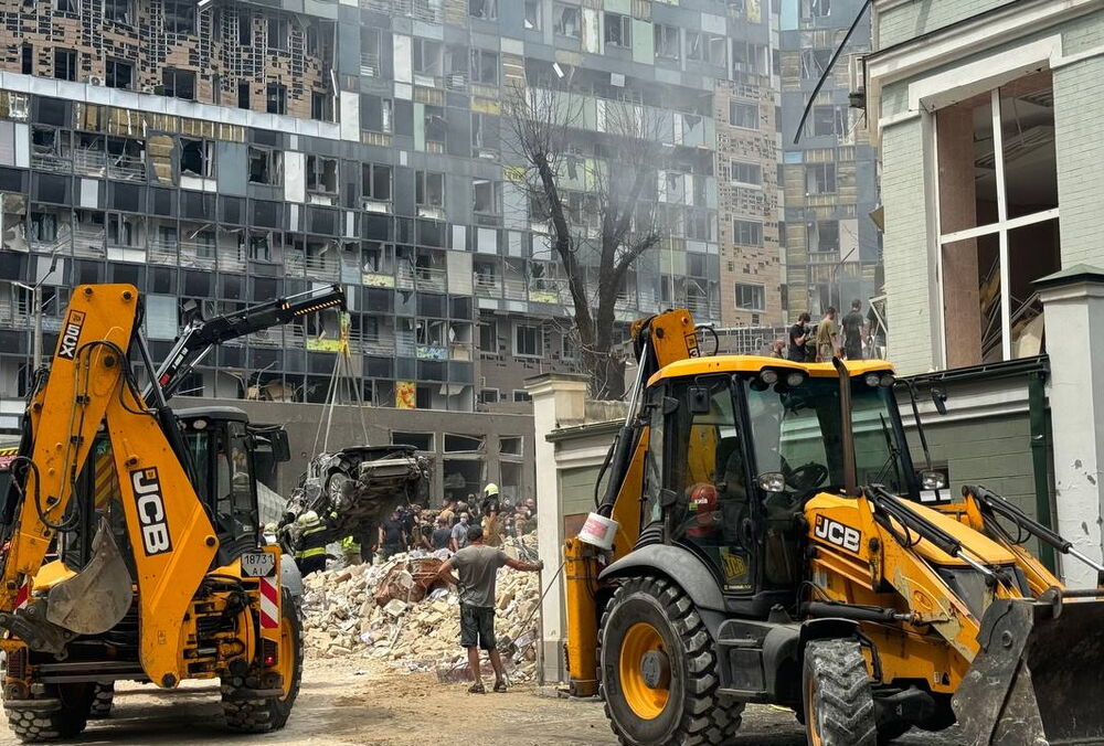 Після удару по Охматдиту російський льотчик передав ГУР службові документи та фото командирів