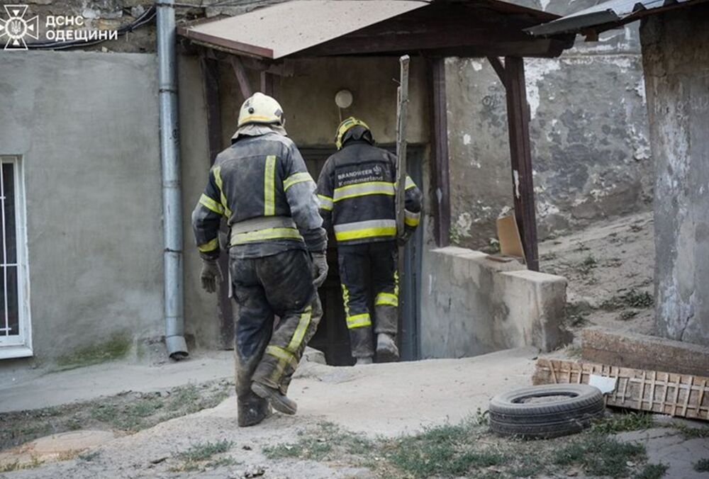 В Одесі частково обвалився чотириповерховий будинок