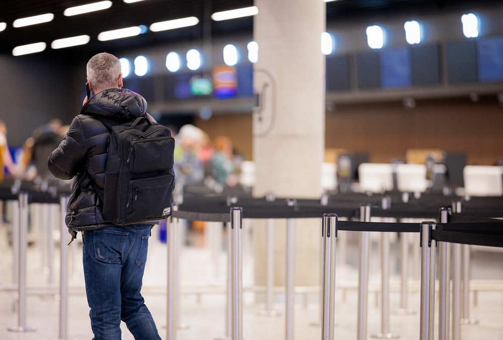 Аэропорт Вильнюса не работал всю ночь из-за контрабандных воздушных шаров