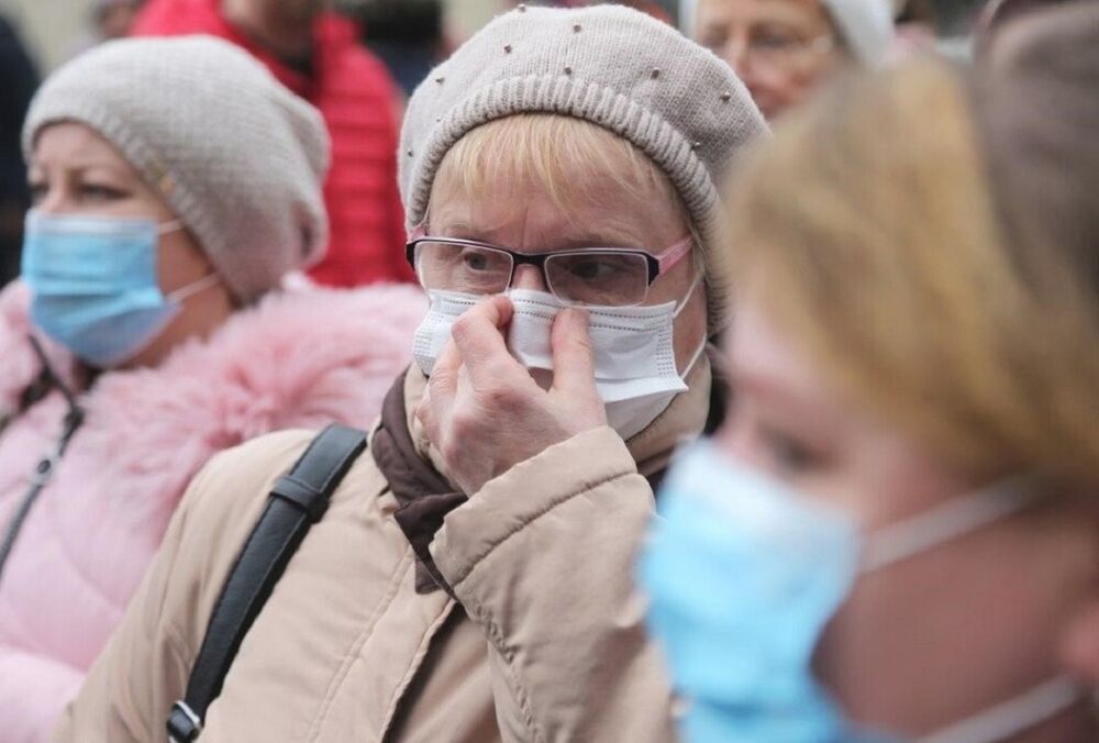 Жителей Киева просят вернуться к масочному режиму из-за роста заболеваний на грипп и COVID 