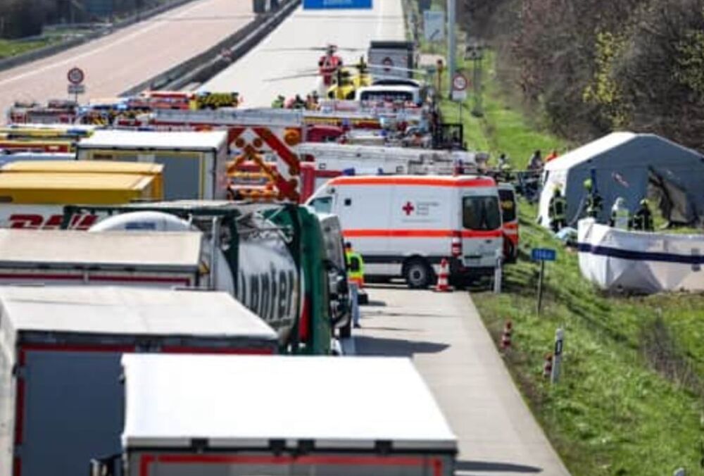 В Германии разбился пассажирский автобус