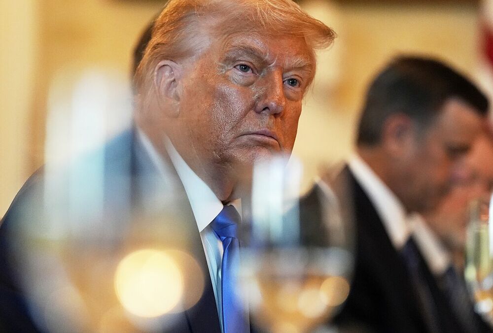 Трамп пригрозил Путину ”сюрпризом”