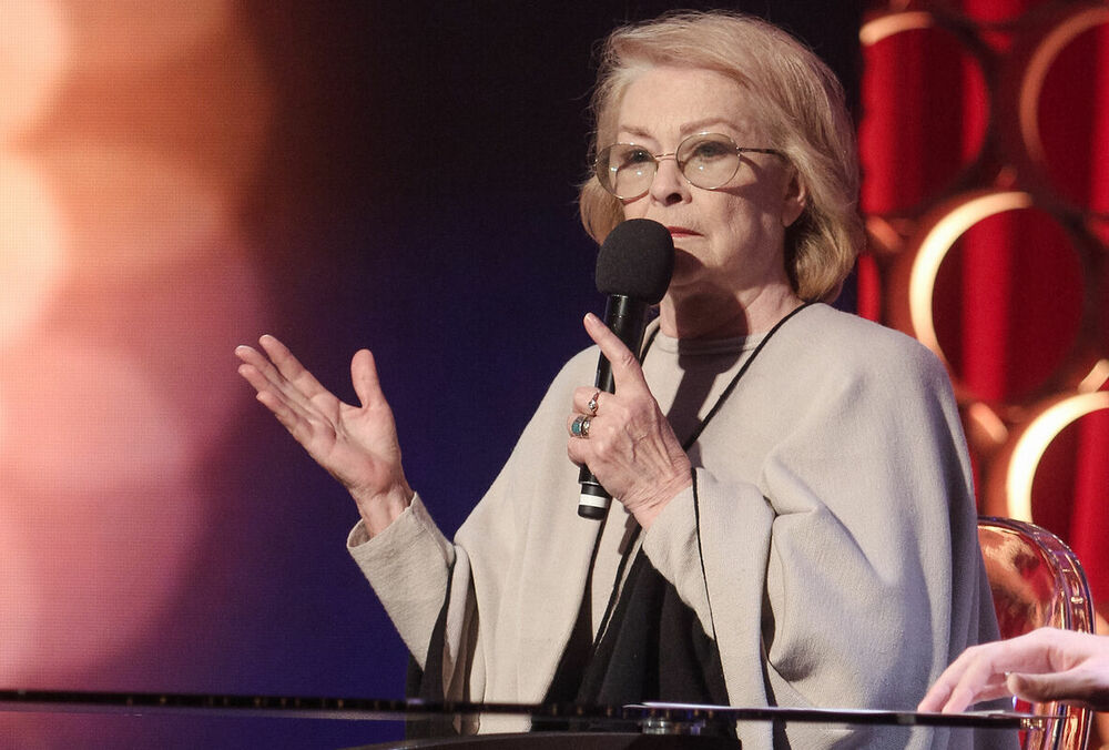 ”Проклятий народ”: Барбара Брильська жорстко висловилася про народ РФ: її запропонували прибрати з ”Іронії долі” ”Проклятий народ”: Барбара Брильська жорстко висловилася про народ РФ: її запропонували прибрати з ”Іронії долі”