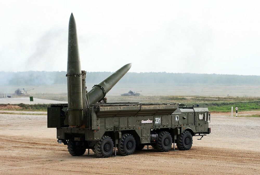 В Беларусь прибыл эшелон с ракетными комплексами Искандер-М