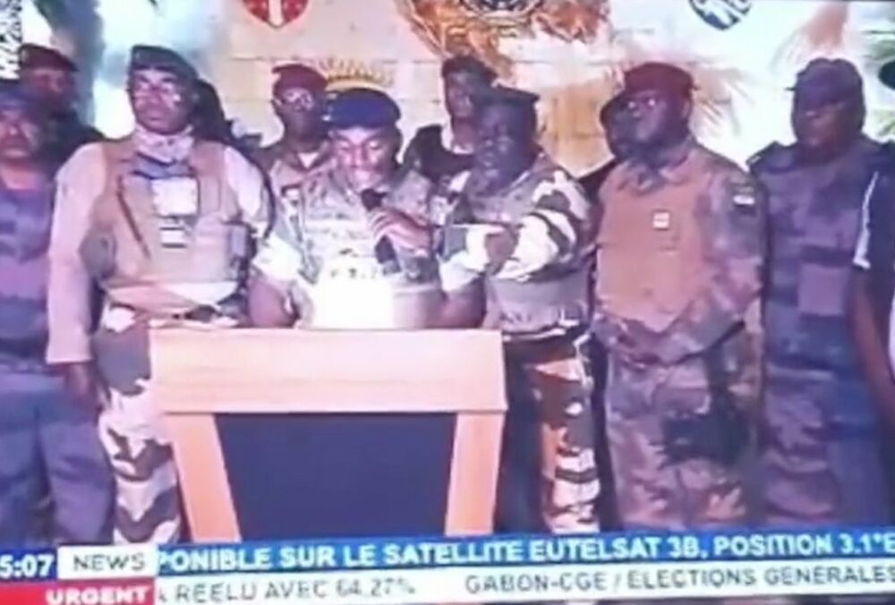 В Габоне военные объявили о захвате власти В Габоне военные объявили о захвате власти