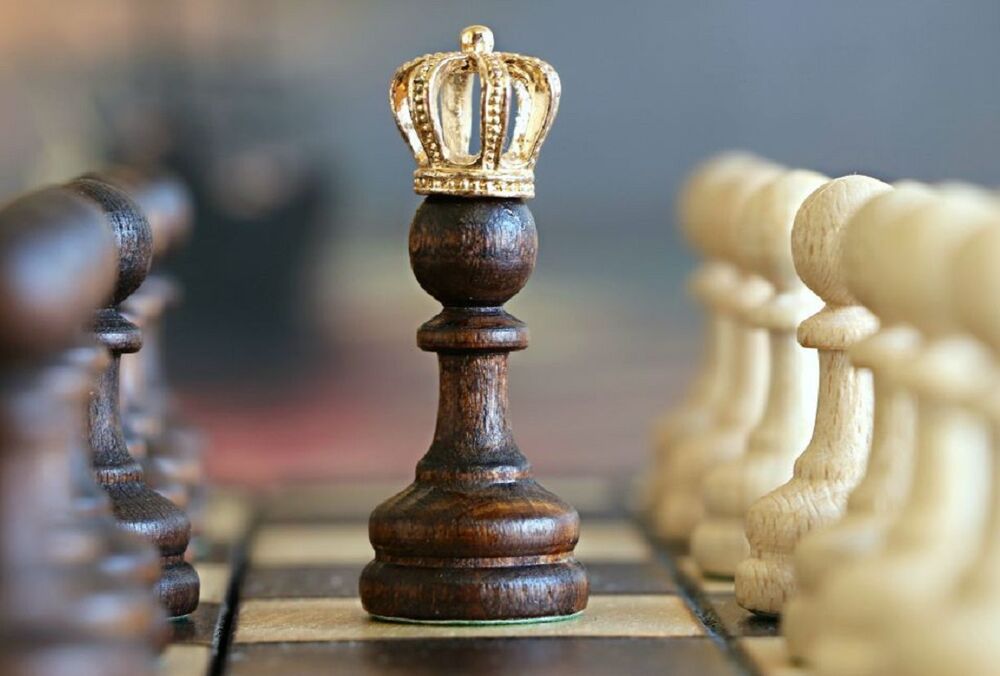 На турнире в Москве шахматный робот сломал пальца 7-летнему сопернику: ВИДЕО