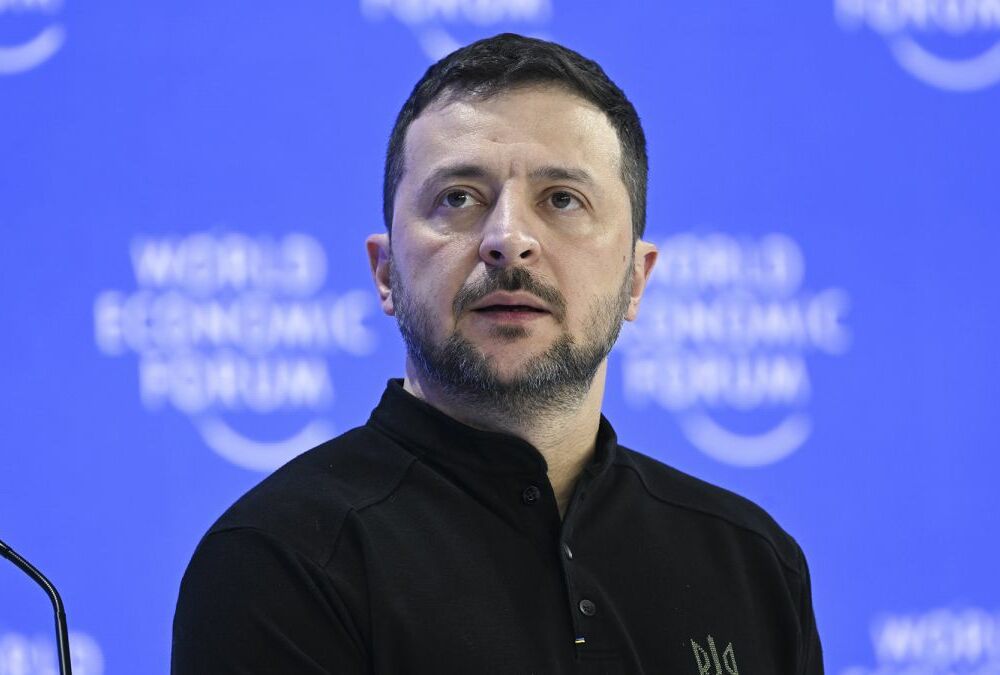Зеленский заявил, сколько миротворцев нужно для безопасности Украины Зеленский заявил, сколько миротворцев нужно для безопасности Украины