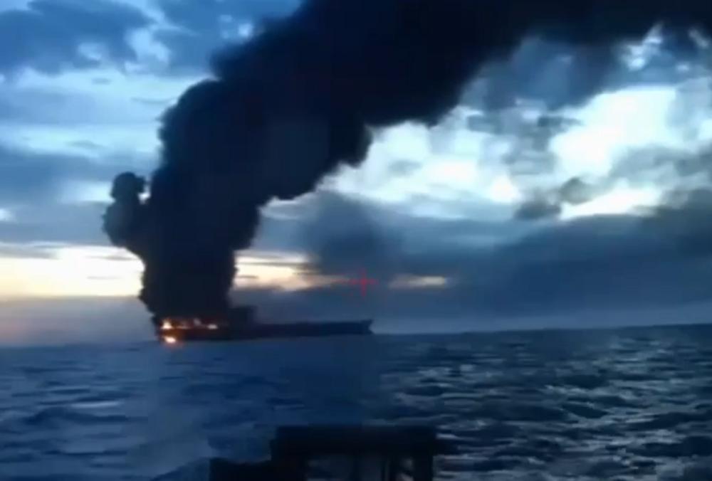 Подрыв двух танкеров “теневого флота” России в Черном море - операция СБУ