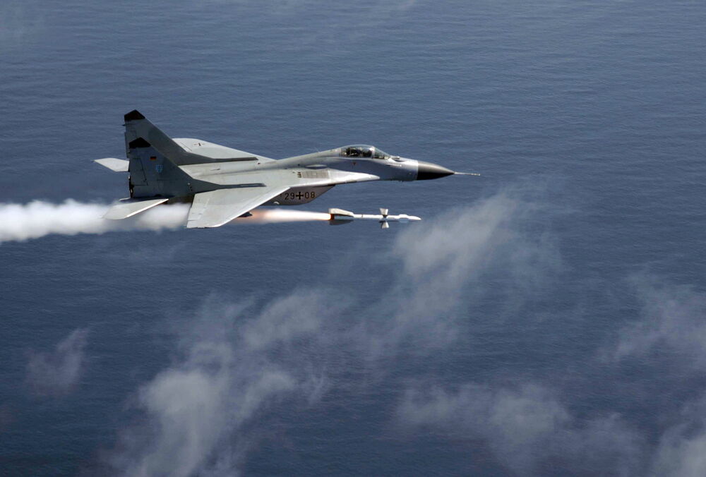 Росіяни вдарили ракетою по Очакову: є поранений і пожежа